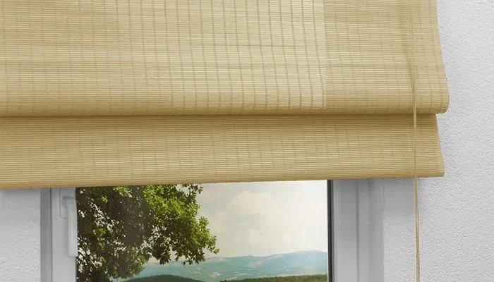 Bambus Rollo nach Maß in beige