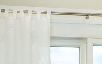 Schlaufenvorhang Weiß, Schlaufenschal Weiß - im Raumtextilienshop